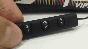 配对:关机状态下,长按开关机键7秒后,蓝红灯交替闪烁,表示配对中.