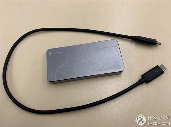 ro移动固态方案使用体验(佳翼雷电3硬盘盒+西