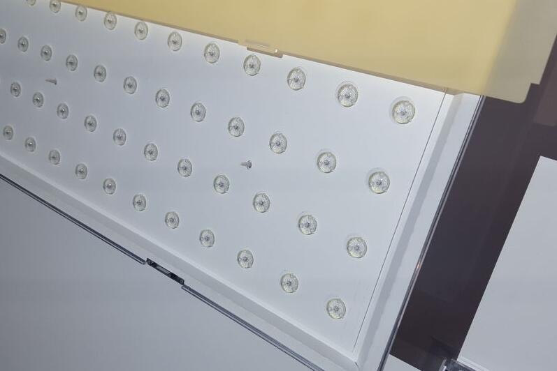 直下式的背光系统图片